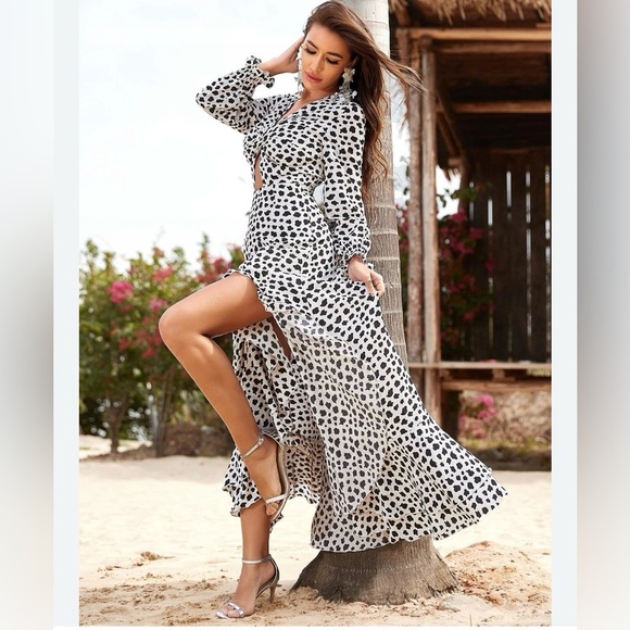 Giffniseti Boho Al-line Black and White Maxi Dress w Long Sleeves. Size S - Picture 3 of 16